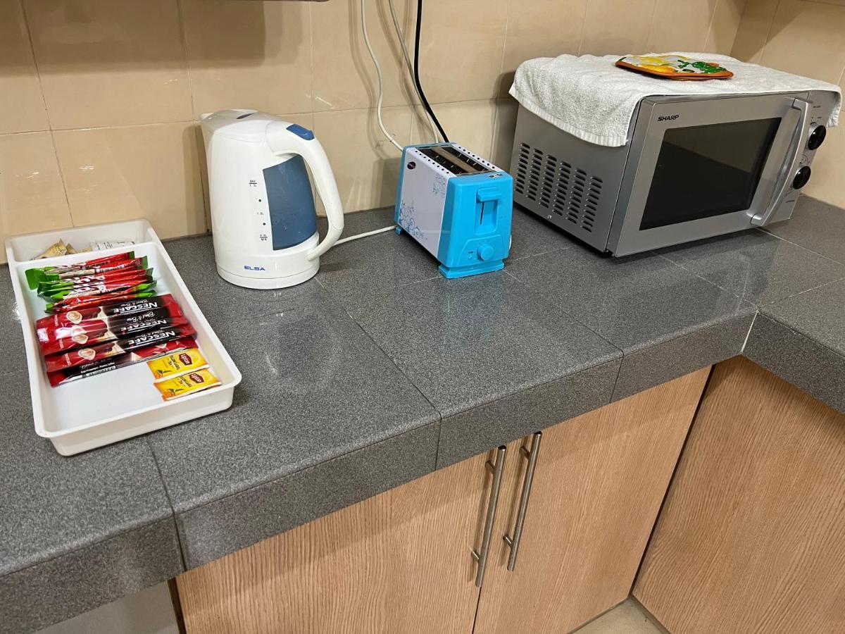 D'Lestari Homestay 史里肯邦安 外观 照片