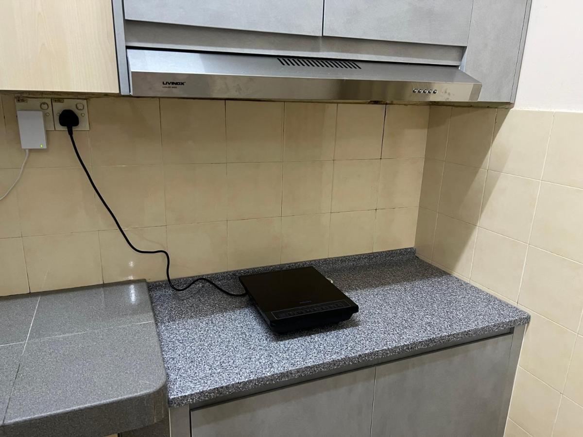 D'Lestari Homestay 史里肯邦安 外观 照片